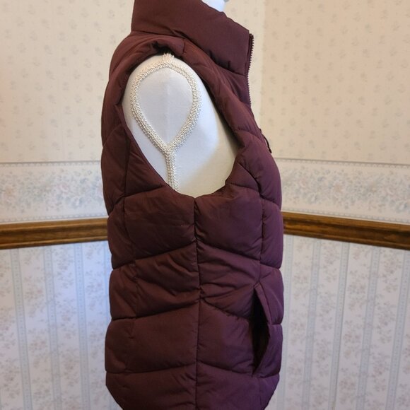 AEROPOSTALE PUFFER VEST FULL ZIP HIGH COLLAR SLEEVELESS --SHADE OF WINE - Picture 3 of 5
